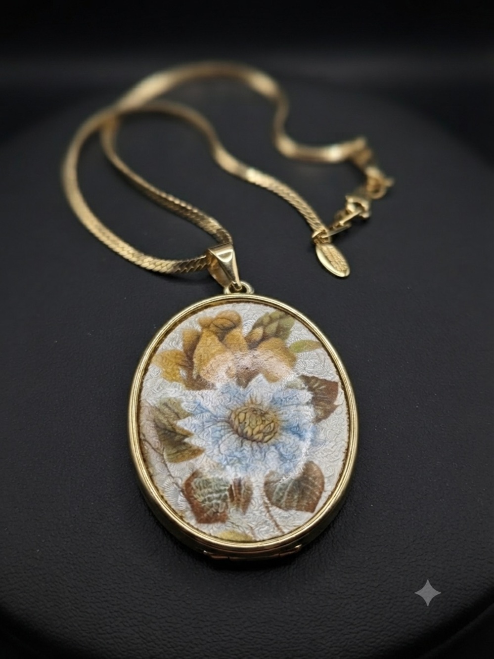 Vintage American Showcase Floral Mosaic and Wheat Pendant.